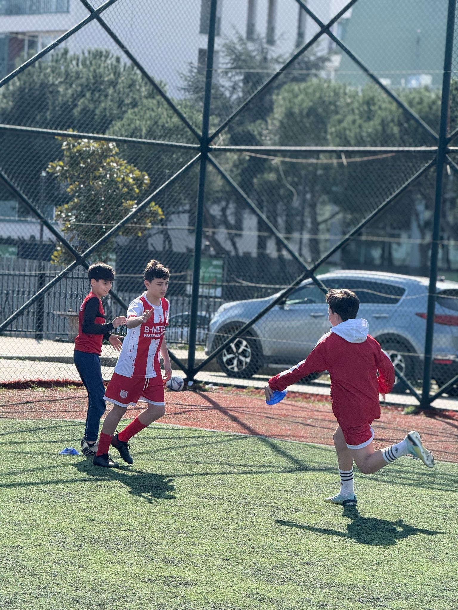 800b9fe3-a38c-49ed-8dcb-3aee93533c44